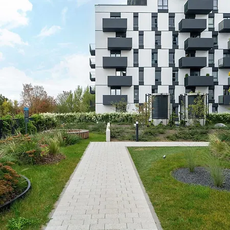 Prestizowe W Poznaniu Z Sypialnia I Parkingiem By Renters アパート *