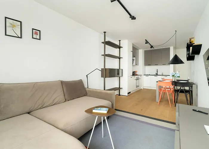 Prestizowe W Poznaniu Z Sypialnia I Parkingiem By Renters *