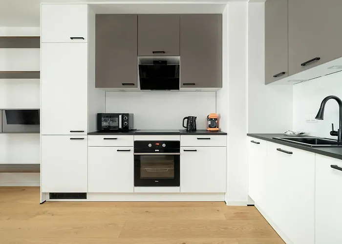 Prestizowe W Poznaniu Z Sypialnia I Parkingiem By Renters